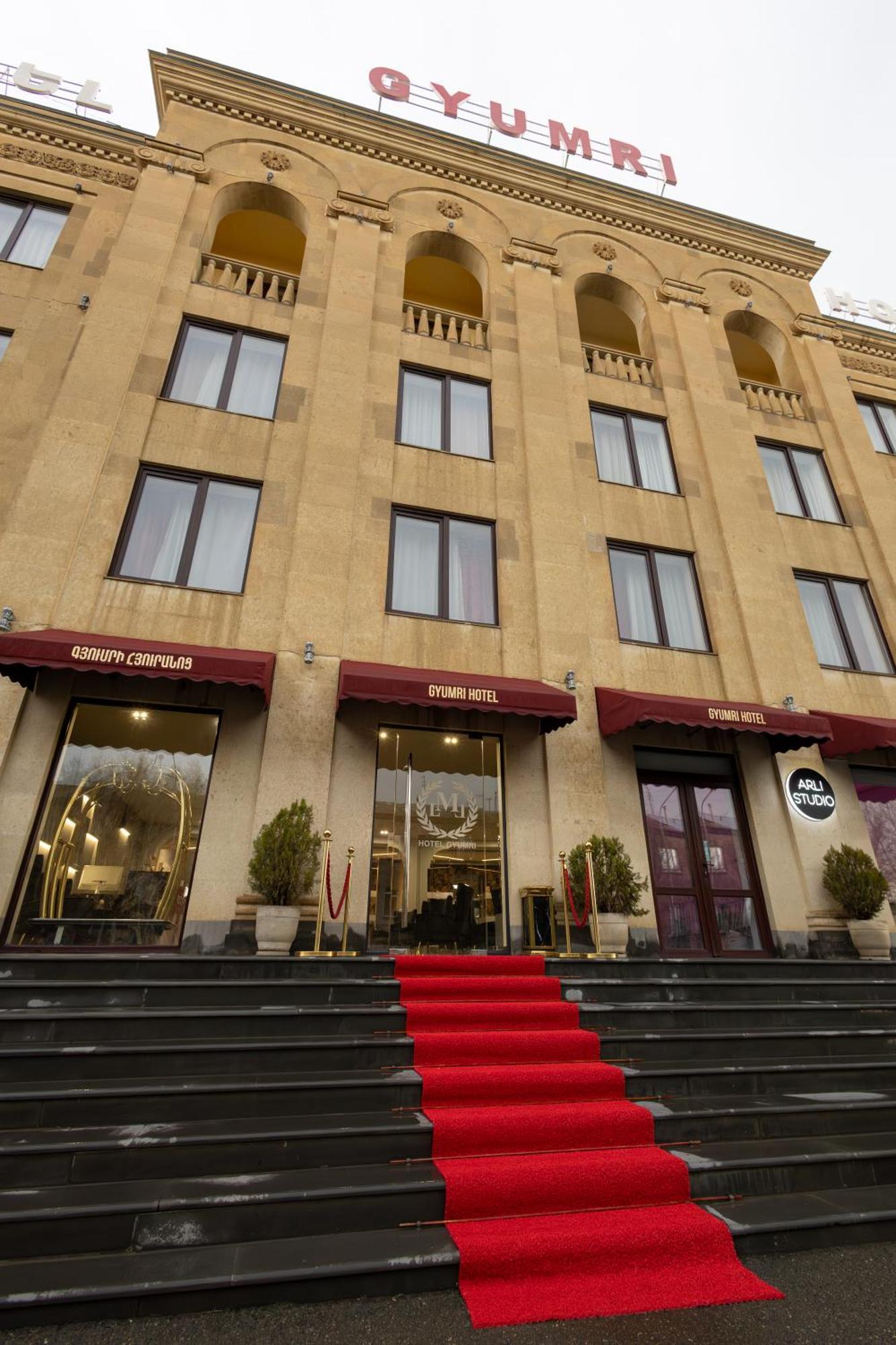 Gyumri Hotel Exterior photo