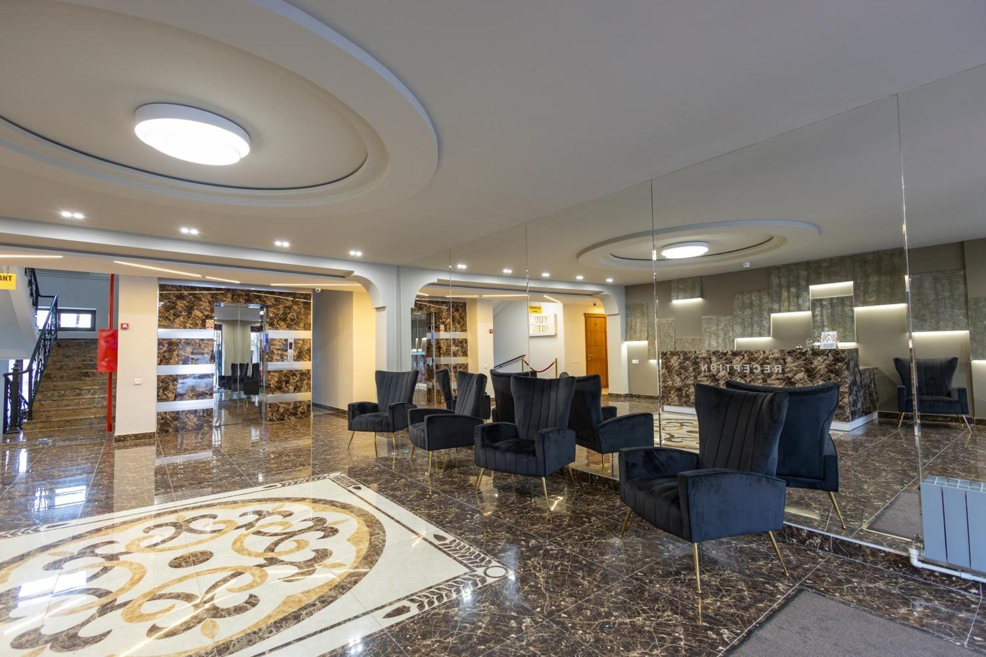 Gyumri Hotel Exterior photo