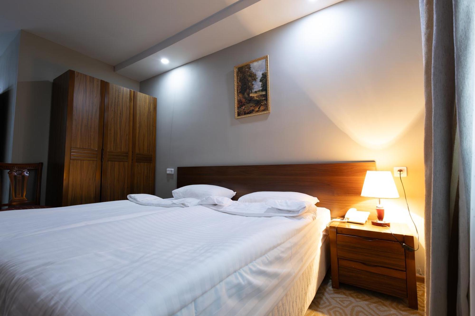 Gyumri Hotel Exterior photo