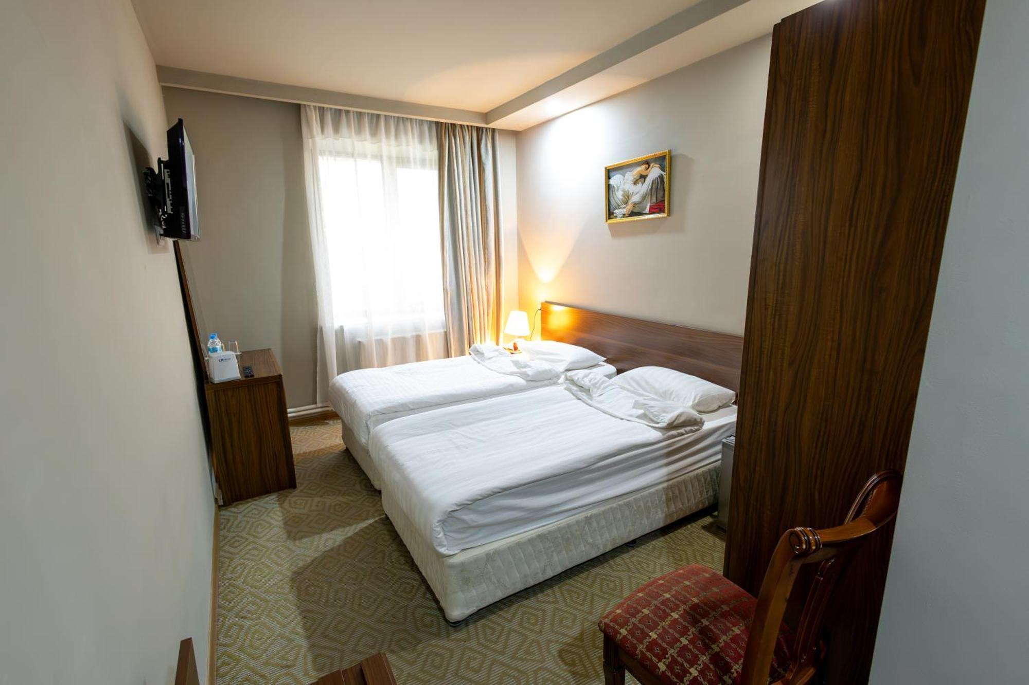 Gyumri Hotel Exterior photo