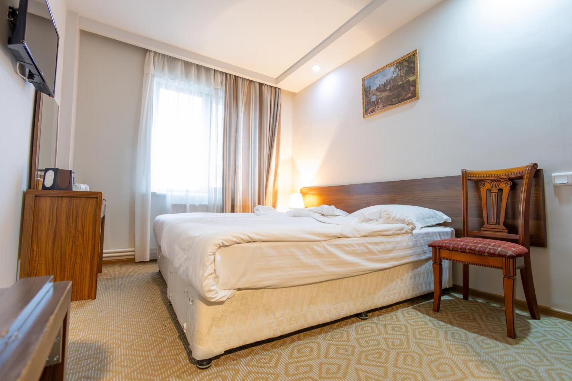 Gyumri Hotel Exterior photo